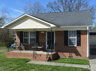 516 Abington Dr, Greensboro, NC 27401