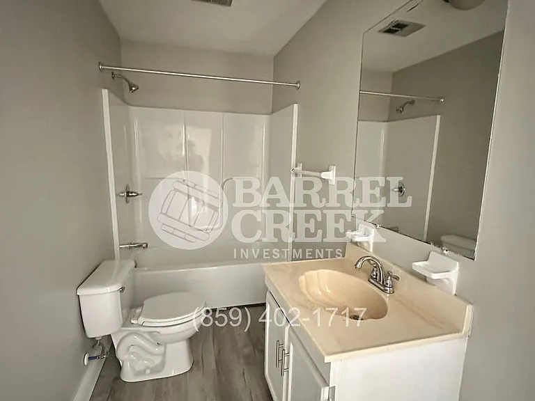 522 Denmark Dr — Photo 8