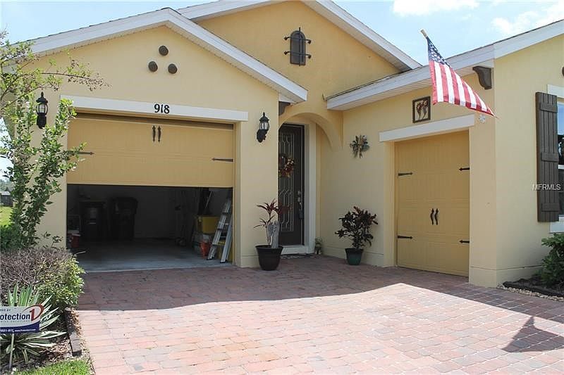 1st image of 918 Shady Canyon Way