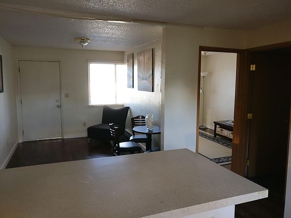 5th image of 10510 Bridgeport Way SW Ste 2