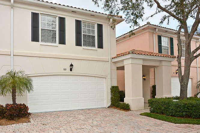 1st image of 53 Laurel Oaks Cir