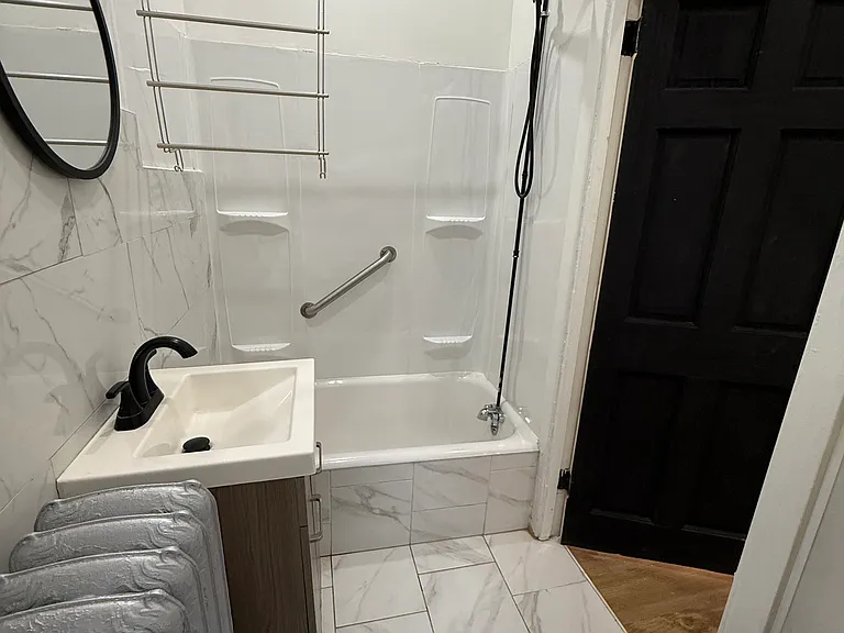 1017 Washington St #1 — Photo 15