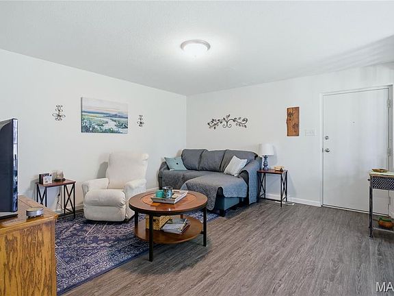 3rd image of 4342 Forest De Ville Dr APT C
