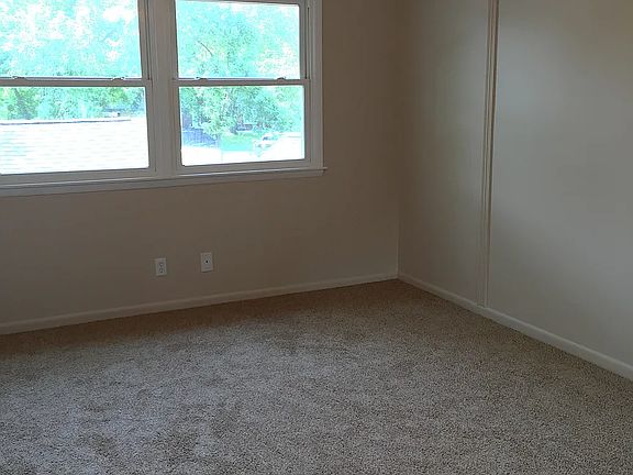 5th image of 1301 Truman Pl