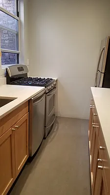 Rented by Keller Williams NYC | media 28