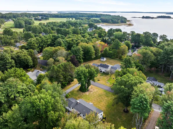 56 Carroll Street, Falmouth, ME 04105