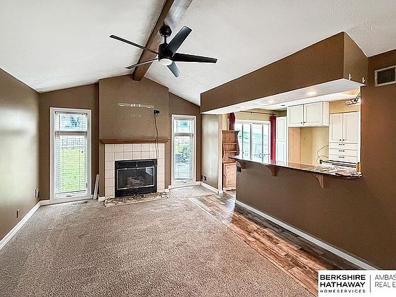3rd image of 6005 N 109th St