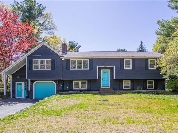124 Berry St, Wrentham, MA 02093