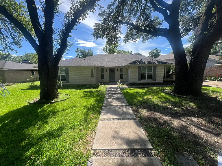 10215 Dale Crest Dr — Photo 8