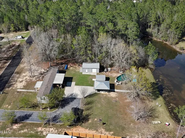 7188 Lake Dr, Perkinston, MS 39573