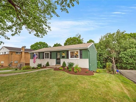 3rd image of 606 Tartan Dr
