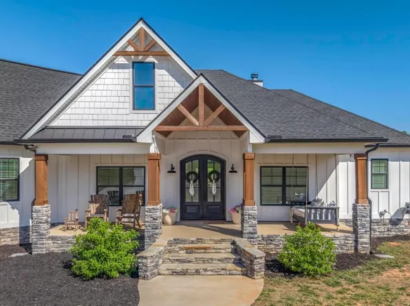 2392 Welcome Rd, Roopville, GA 30170