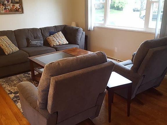 3rd image of 77 Hamlin Dr