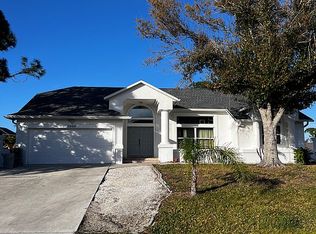 1040 Bay Harbor Dr, Englewood, FL 34224