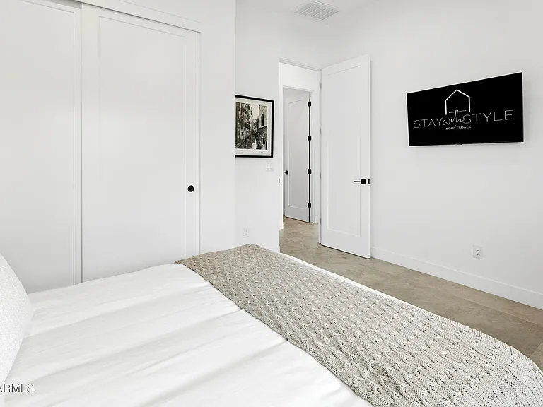 4002 N 33rd Pl — Photo 35