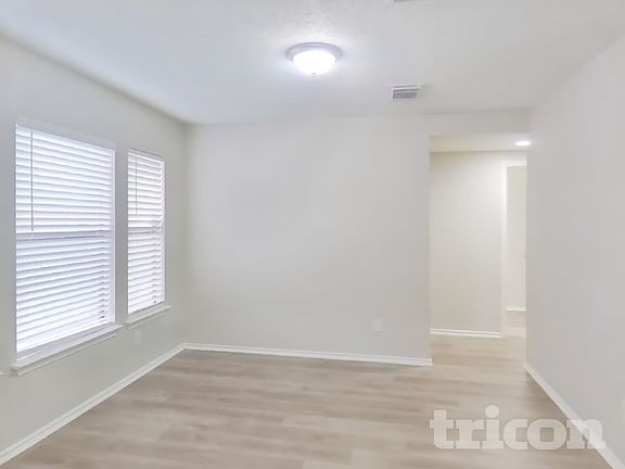 5th image of 6007 Ferrysage Dr