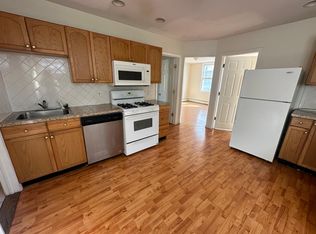 7 Story Ct APT 4, Bayonne, NJ 07002