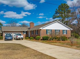 10440 Deep Branch Rd, Pembroke, NC 28372