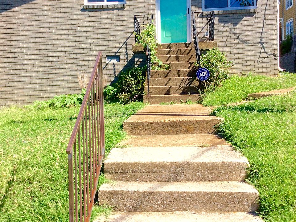 1st image of 1900 Hermosa St #B
