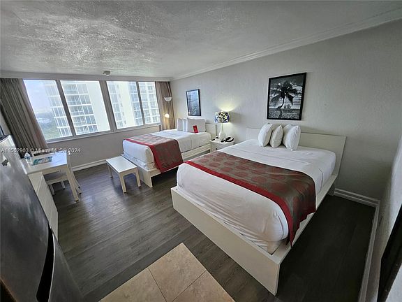 3rd image of 19201 Collins Ave #728