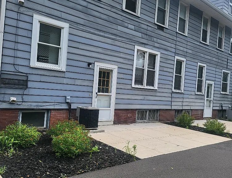 101 Harvard St — Photo 4