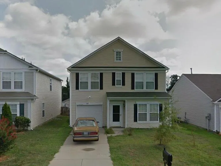 847 Littleton Dr — Photo 1