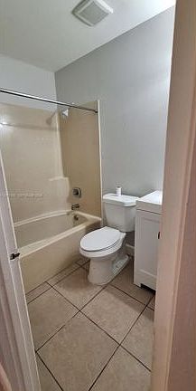 4th image of 5721 Wingham Way