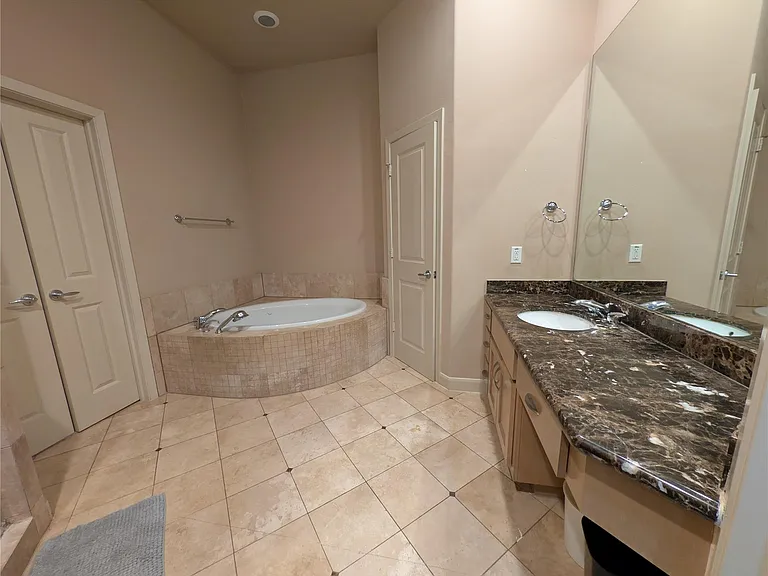 6905 Staffordshire Blvd — Photo 13