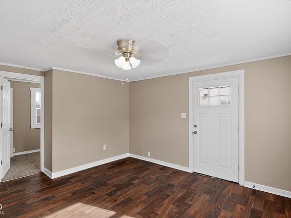 3rd image of 2020 N Alton Ave