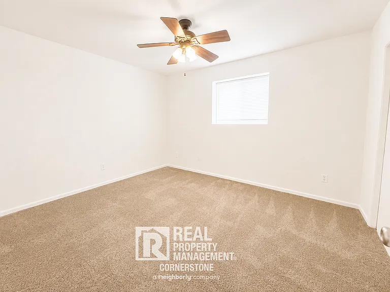 Welcome to Hickory Hills Apartments — Photo 8