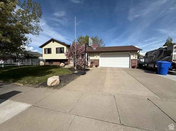 1120 N 3200 W, West Pt, UT 84015