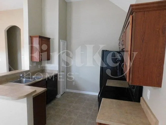 4655 Tulip Creek Dr — Photo 6