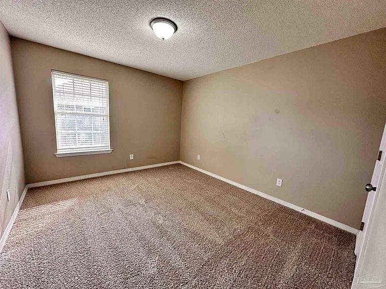 4856 Genevive Ct — Photo 14
