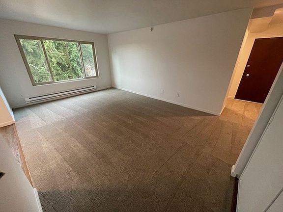 4th image of 11745 15th Ave NE APT 305
