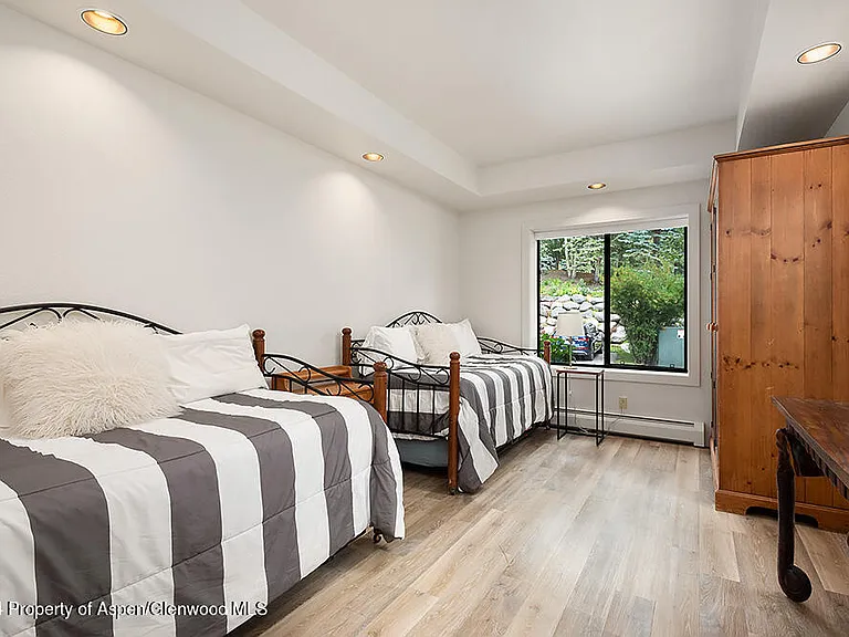 3904 Brush Creek Rd #11 — Photo 22