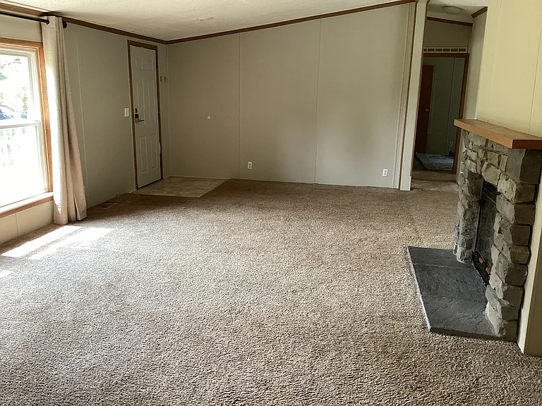 78 W Dague Rd — Photo 8