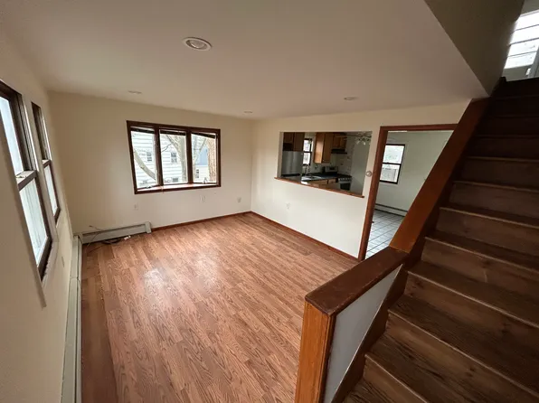 5 Woodlawn Ave #3, Norwalk, CT 06854