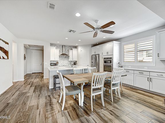 3rd image of 2942 E SANDS Drive