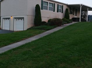 6561 Blue Bird Ln, Dover, PA 17315