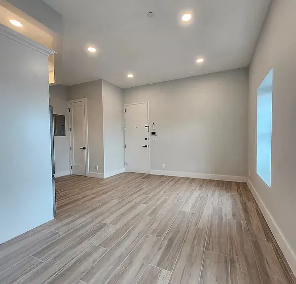 32-62 83rd St #3Y — Photo 3