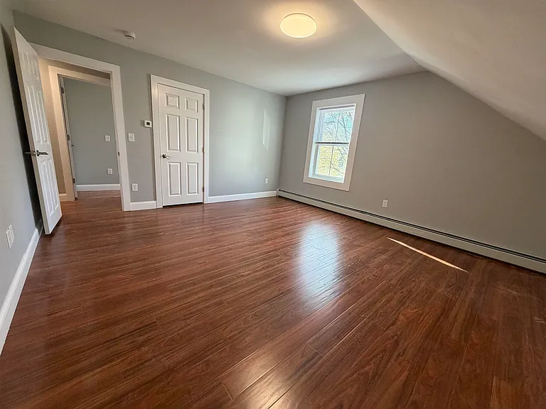 4 Elm St #B — Photo 14