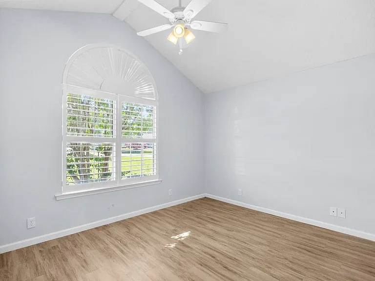 583 Bucks Trl — Photo 18