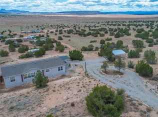 54175 N Paintbrush Ln, Seligman, AZ 86337