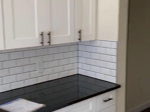 3rd image of 9531 Flatlands Ave Room 2