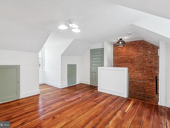 2nd image of 1029 N Orianna St