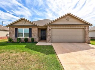 1420 Brownstone Ct, Noble, OK 73068