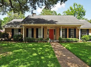 819 Longview Dr, Sugar Land, TX 77478