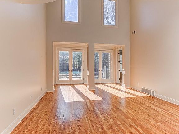 4th image of 10219 Statfield Dr