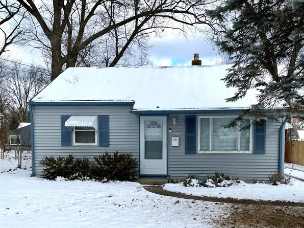 957 33rd St SW, Wyoming, MI 49509