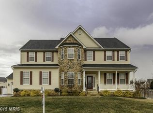 102 Don Sinsel Ct, La Plata, MD 20646